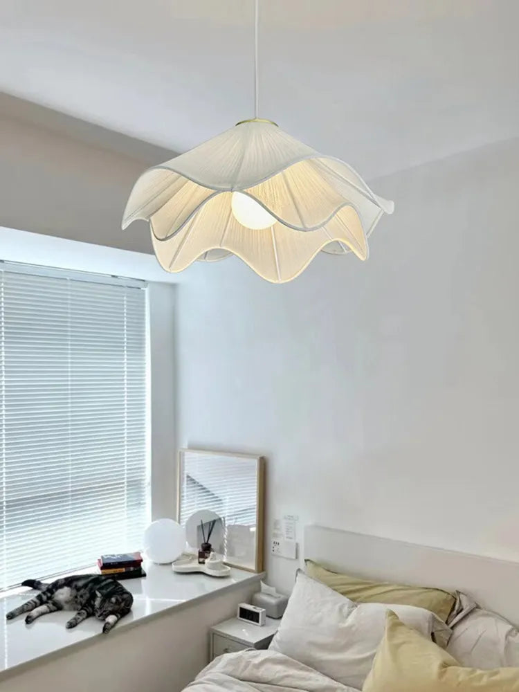 Aesthetic Nordic pendant light