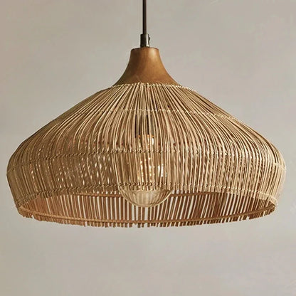 boho-chic-rattan-lamp