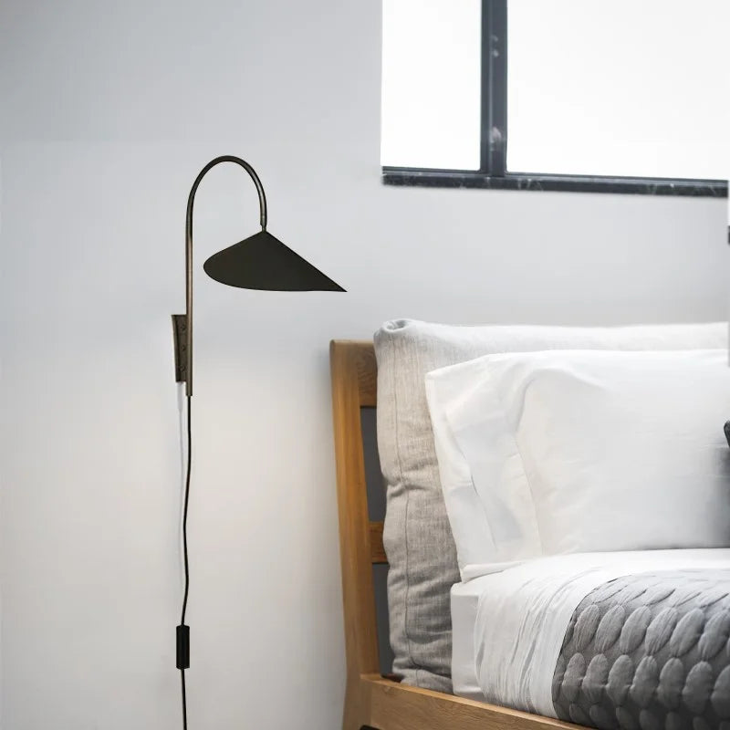 Minimalist Metall Wall Lamp